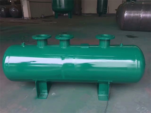 1679991473376569.jpeg 温江温江温江蒸汽分气缸1.jpeg